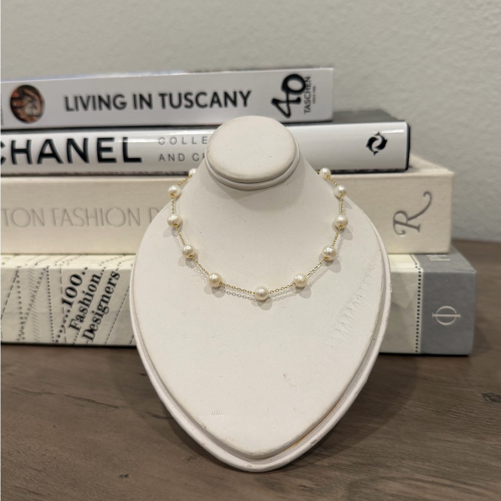 Elegant Pearl Necklace 14k gold plated over stainless steel